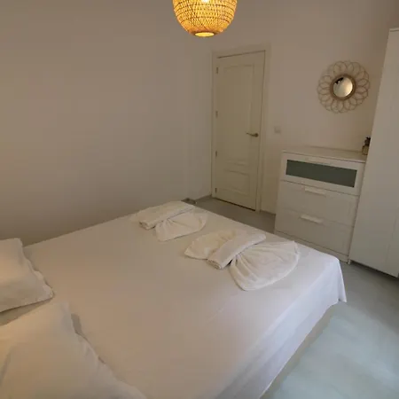 Flores Garden - Menada Chernomorets