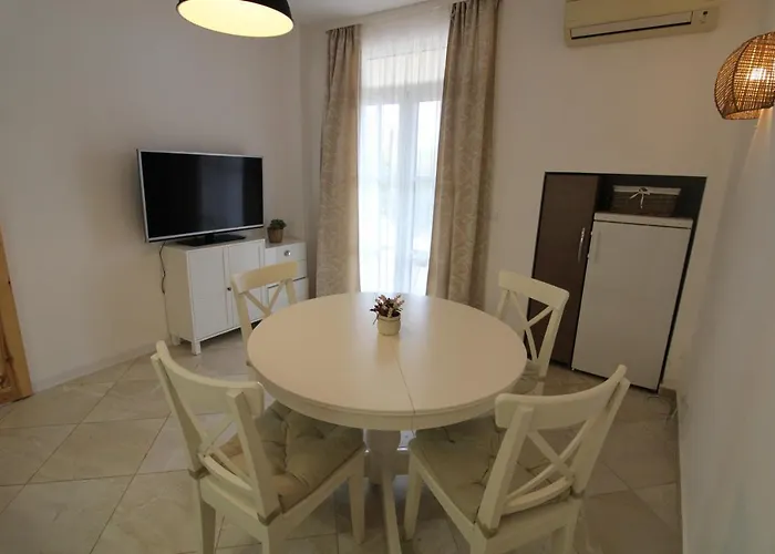 Flores Garden - Menada 아파트